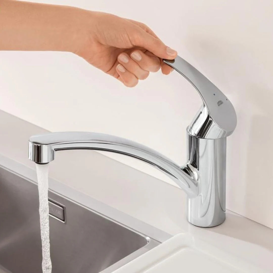 Grohe Table Mounted Pull-Out Kitchen Sink Mixer Eurosmart M30305000 with Extractable Hand Shower Spout in Chrome Finish